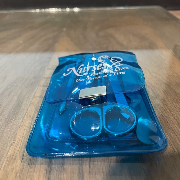 New Nurse-Themed Nail Manicure Travel Kit - Picture 6 of 10